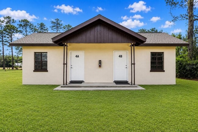 Building Photo - 8010 SE US Hwy 301 Unit 4A