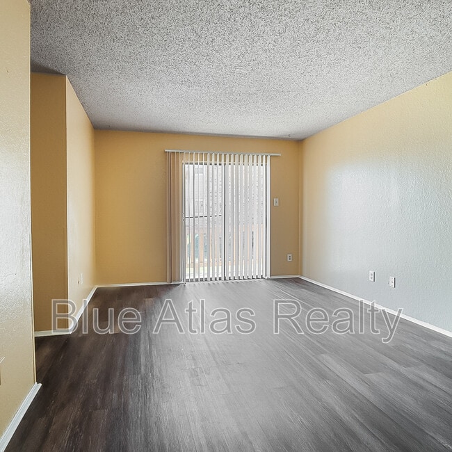 Photo - 8030 Cambridge Cir