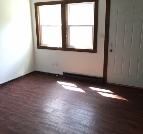 Photo - 3086 Grasmere Ave