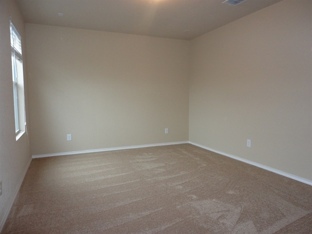 Photo - 9811 Rainbow Crk