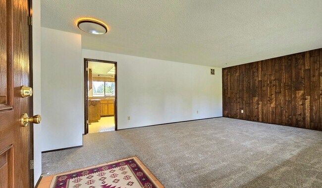 2403 117th Ave NE