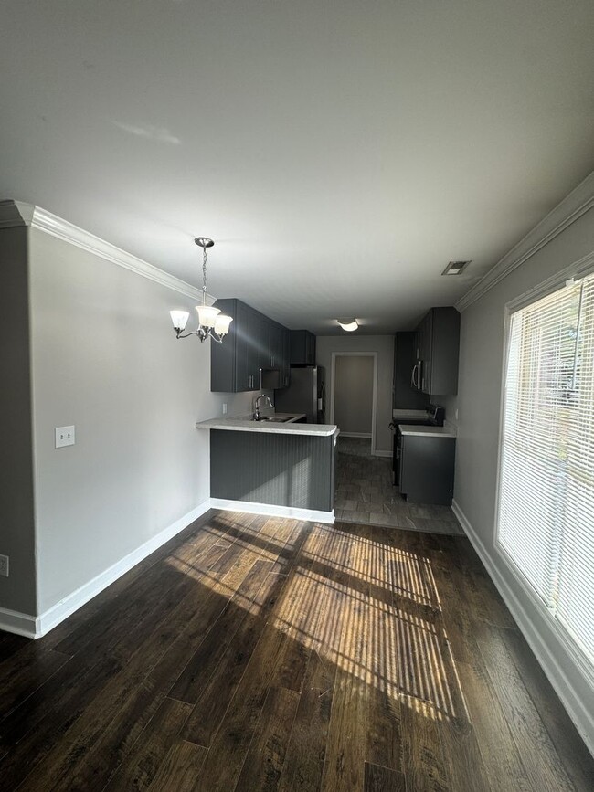 Photo - 127 Hedge Ln Unit 127 Hedge Ln - B2