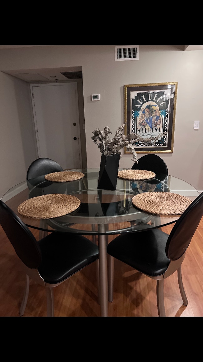 Photo - 6039 Collins Ave Unidad 60