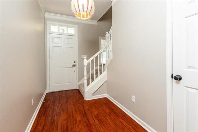 Photo - 100 Riverwalk Pl
