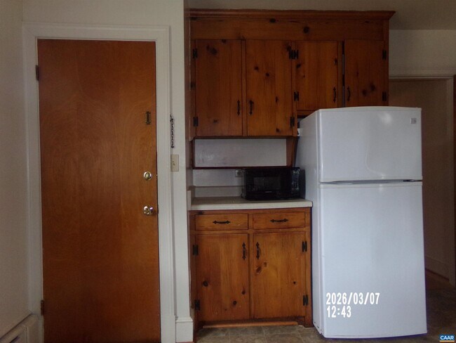 Photo - 127 Buckingham Cir