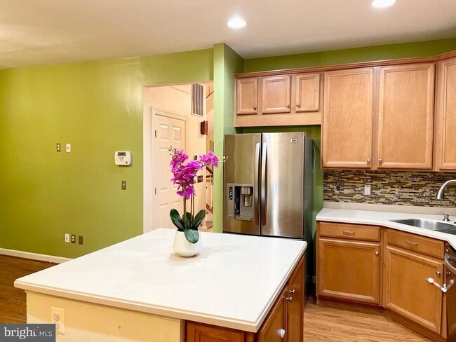 Photo - 9135 Silvershadow Ct