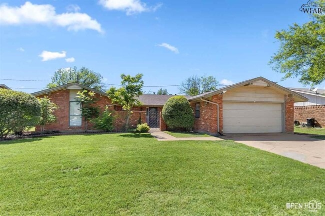 Building Photo - 4805 Big Bend Dr Rental