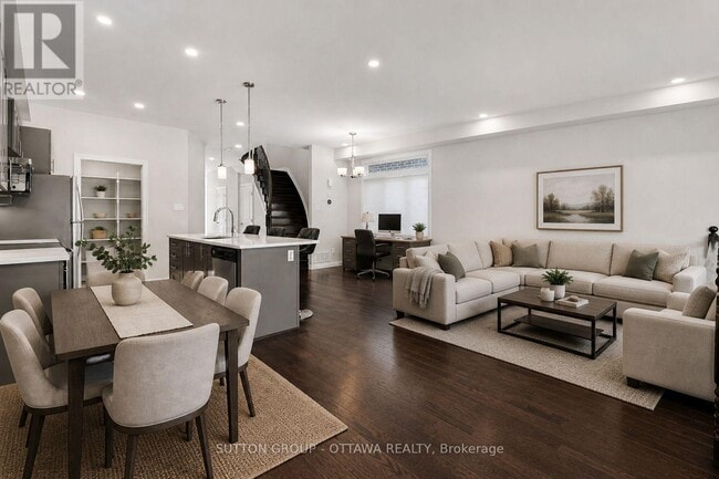 Photo - 329 Lysander Pl