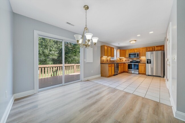 Photo - 575 Oak Tree Blvd NW