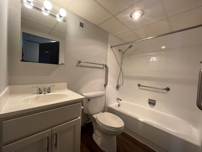 Photo - Mattoon Towers 62+ and handicapped