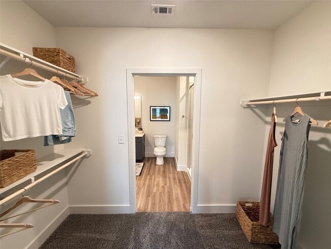 Photo - 641 W Crosstimbers St Unit 706