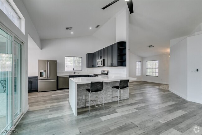 Building Photo - 505 Landra Ln Rental