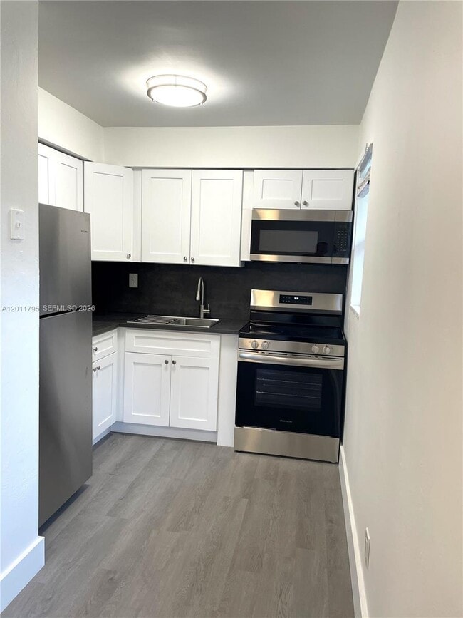Photo - 601 S 19th Ave Unidad 7