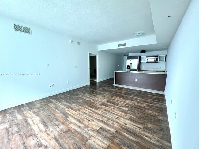 Photo - 1900 N Bayshore Dr Unidad 2909