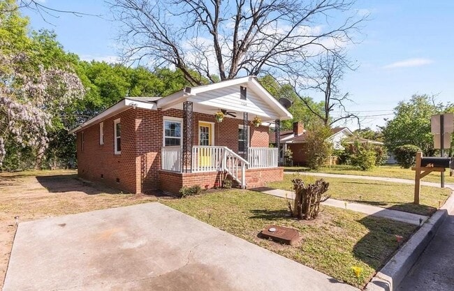 Building Photo - 2164 Monroe Ave