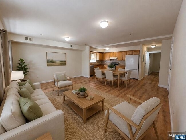 21-23 Norfolk Street Unit