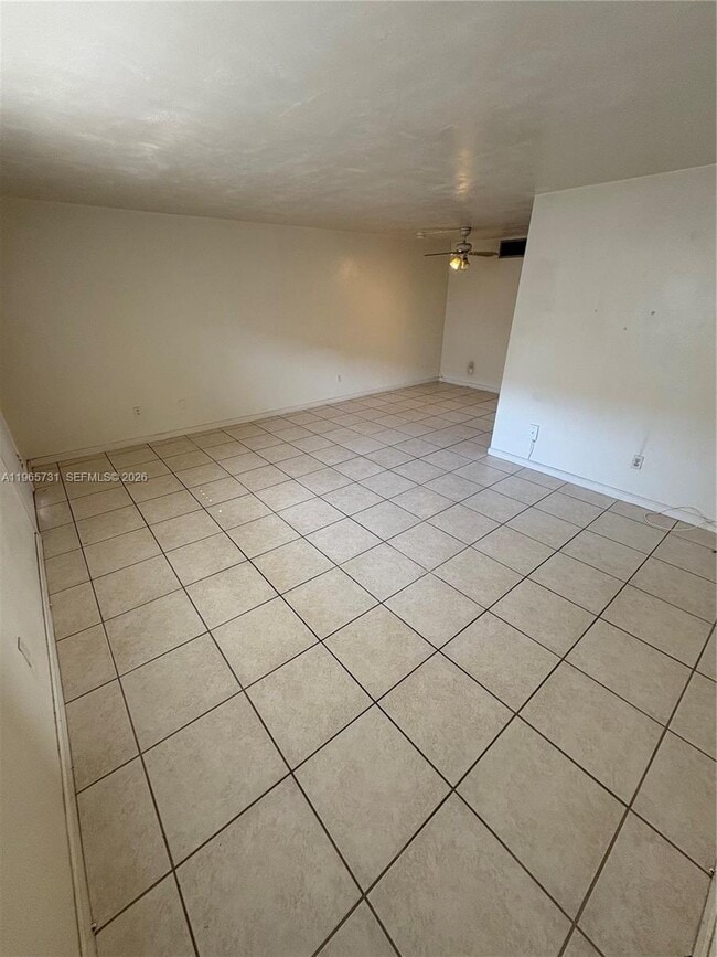 Photo - 16215 NE 18th Ct Unit 202