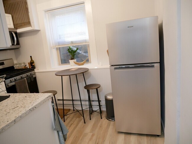 Photo - 10 Beals St Unit B1