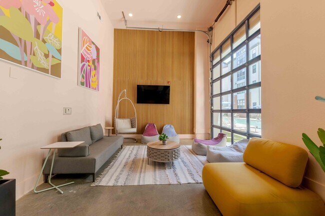 Photo - Yugo Tallahassee Catalyst