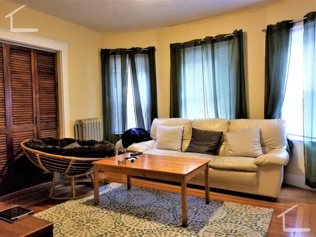 Photo - 10 Champney St Unidad 2