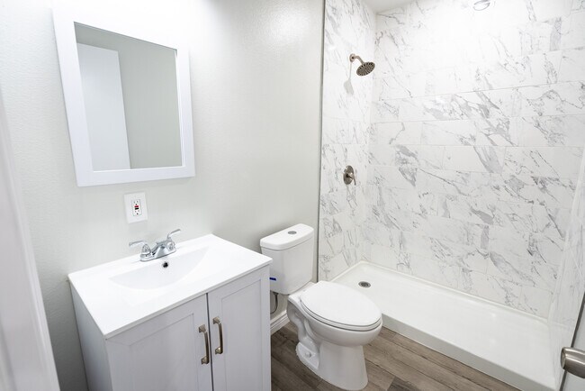 Photo - 4236 W 129th St