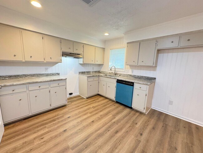 2941 Shenandoah Dr