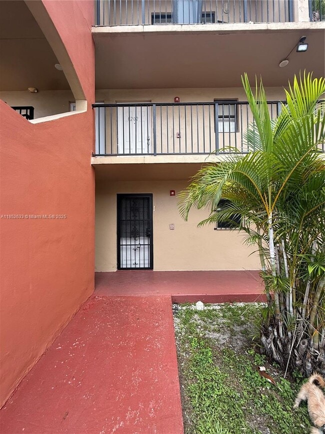 Building Photo - 2313 W 60th St Unit C102 Rental