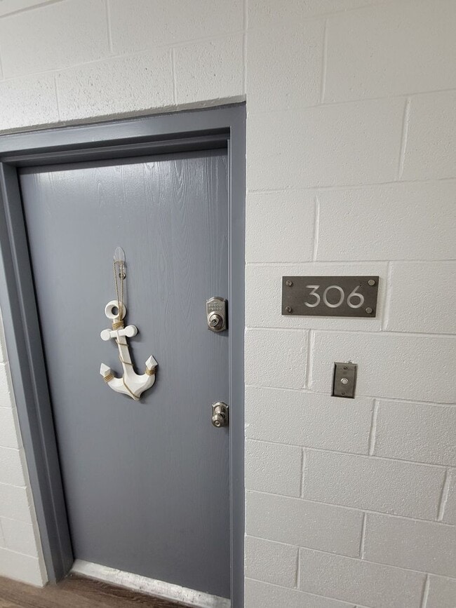 Photo - Studio Apartment With Granite Countertops Unidad 306