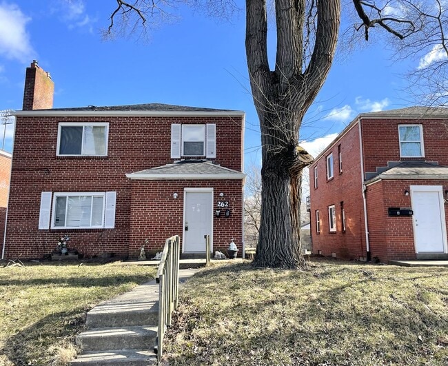 Building Photo - 262 S Chase Ave Unit Apt. B