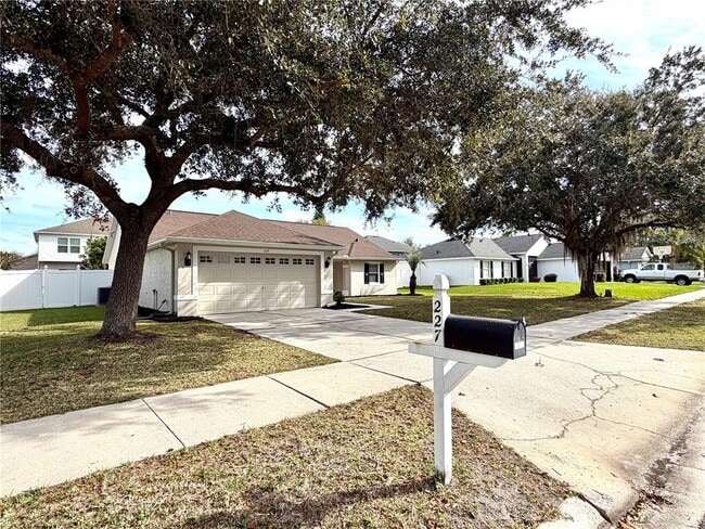 Photo - 227 Traditions Dr