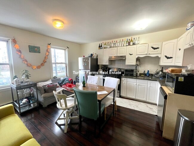 Photo - 1576 Tremont St Unit 2