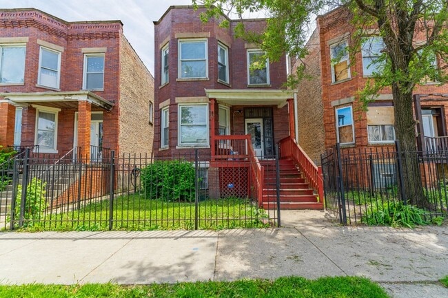 Photo - 5025 W Huron St