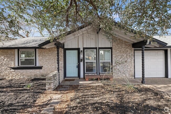 Building Photo - 3201 Mossrock Dr Unit A Rental