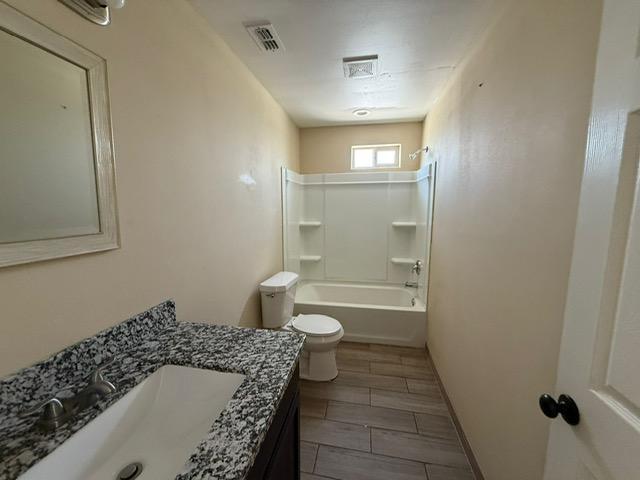 Photo - 303 E Eisenhower Ave