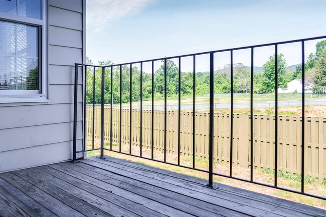 Photo - Woodlawn Village