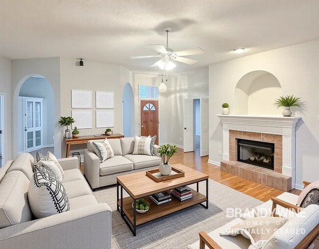 Photo - 1533 Siskin Dr