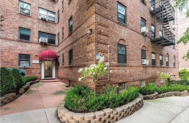 Building Photo - 10225 67th Dr Unit 4D Rental