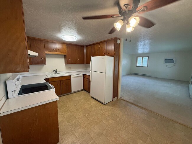 2825 5th Ave Unidad JTAM Properties - 2825 5th Ave Apt 3