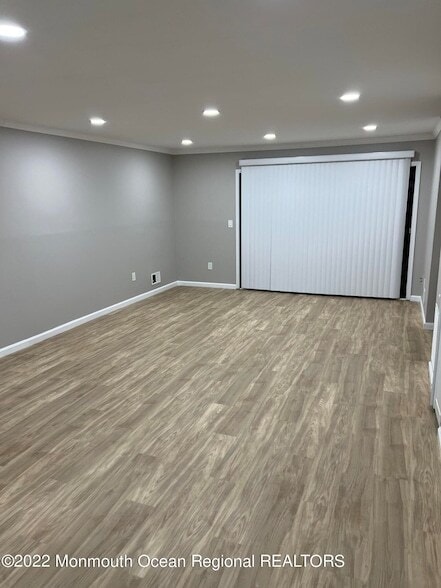 Photo - 269 Bromley Pl