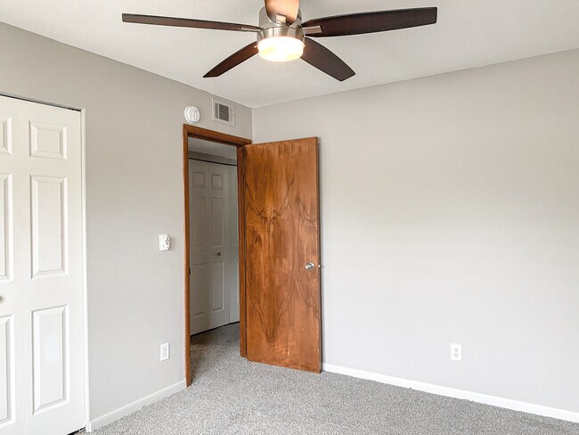 Windsor Chateau Apartments