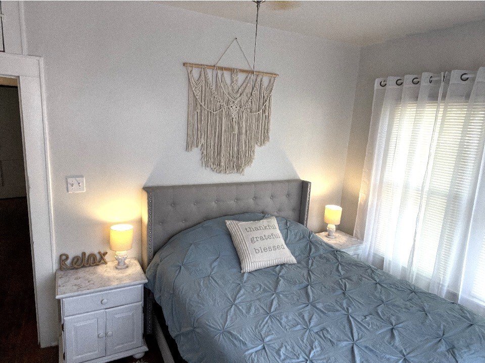 Photo - 5201 Avenue O 1/2