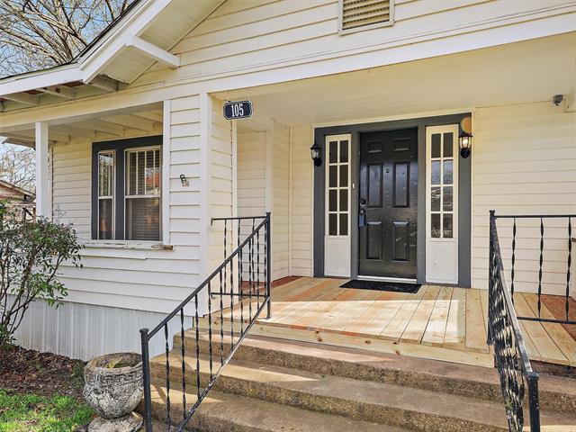 Photo - 105 E Hunt St