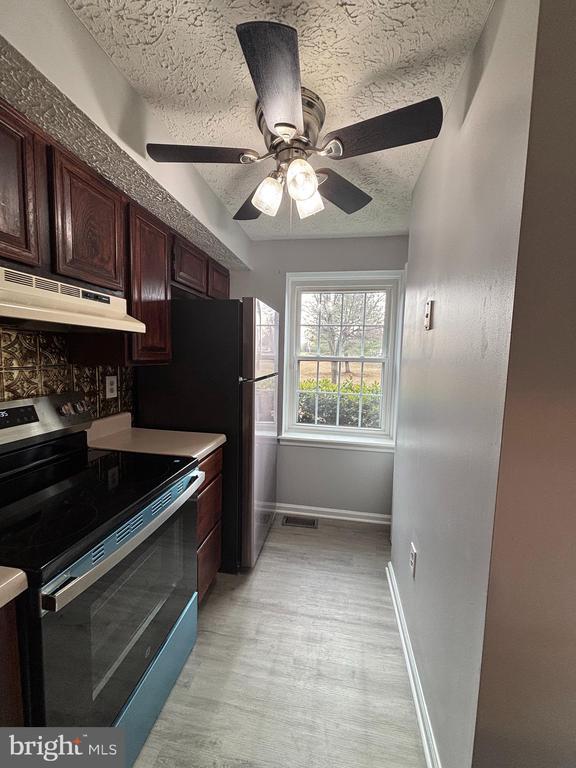 Photo - 3631 Laurel View Ct