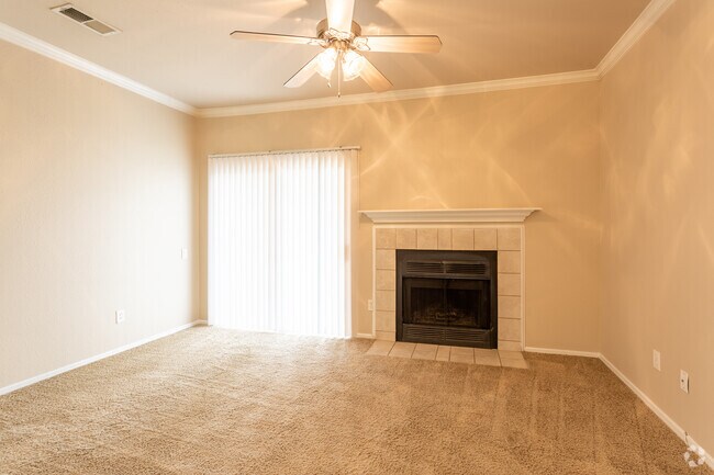 1BR, 1BA - 640SF