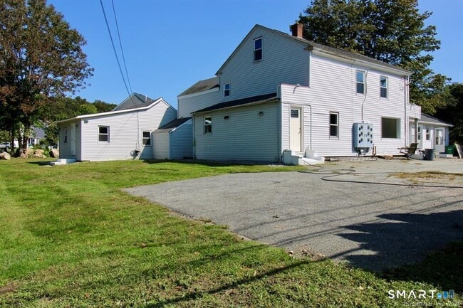 Building Photo - 525 Boston Post Rd Unit 1