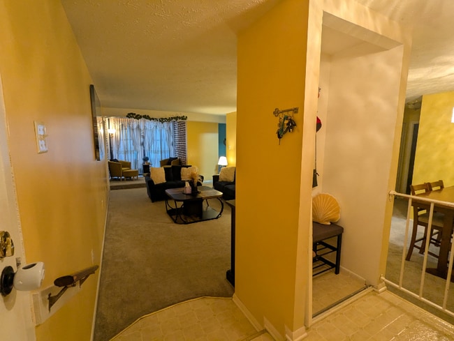 Building Photo - 7824 Hanover Pkwy