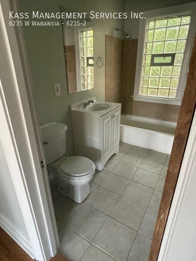 Photo - 6235 W Wabansia-6235-2 Unit 6235-2