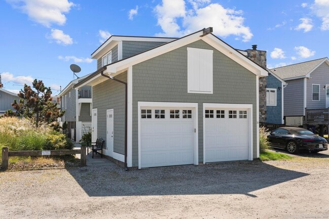 Photo - 16 Shoreline Dr