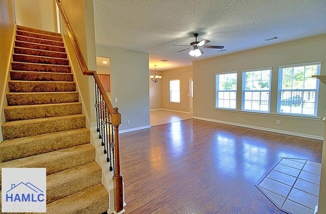 Photo - 1111 Marne Blvd