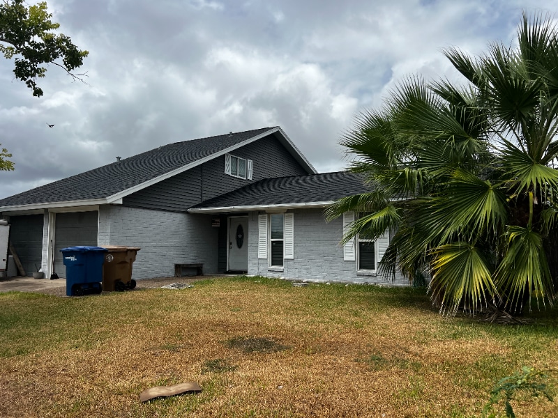 Photo - 4418 Acushnet Dr House